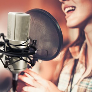 MXL 770 Vintage White Cardioid Condenser Microphone