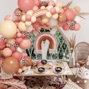 groovy party decorations