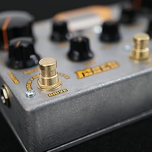 Amazon | Markbass マークベース チューブプリアンプペダル Mark