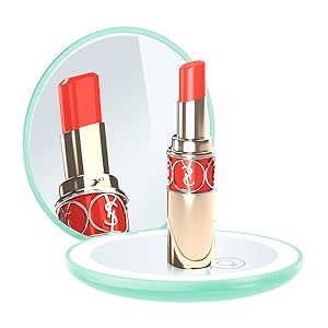 lighted compact mirror with magnification