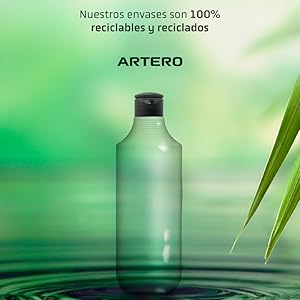 ARTERO Pretty Eyes Eye Cleaner and Tear Zone Removes Tear Spots from Dogs and Cats, Eye Cleaner Dogs, Natural Ingredients, Hygiene for Dogs and Cats. 24 Botella de vidrio esmerilado con tapa negra en la superficie del agua. El texto dice «Artero» y «envases 100% reciclables y reciclados» en español. Fondo verde inspirado en la naturaleza