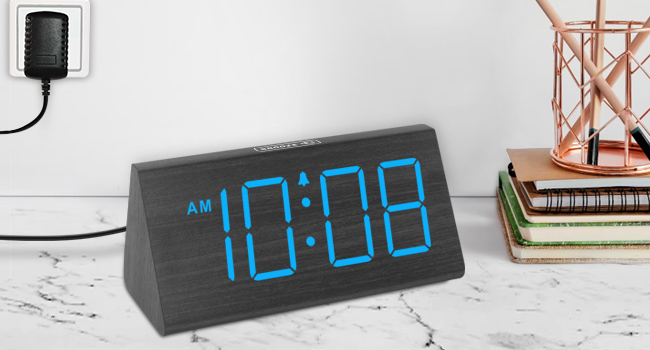 alarm clocks for bedrooms adapter powered