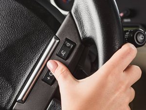 Does not affect the use of steering wheel buttons