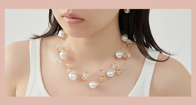 pearl necklace and earrings set