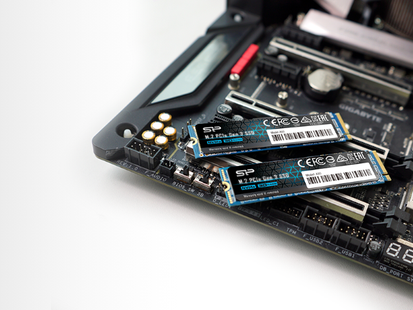 s*c様 SP M.2 2280 PCIe Gen 3 SSD A60 2TB Dysk SSD Silicon Power P34A60 2TB M.2 (SP002TBP34A60M28