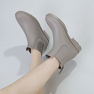 regenstiefeletten damen