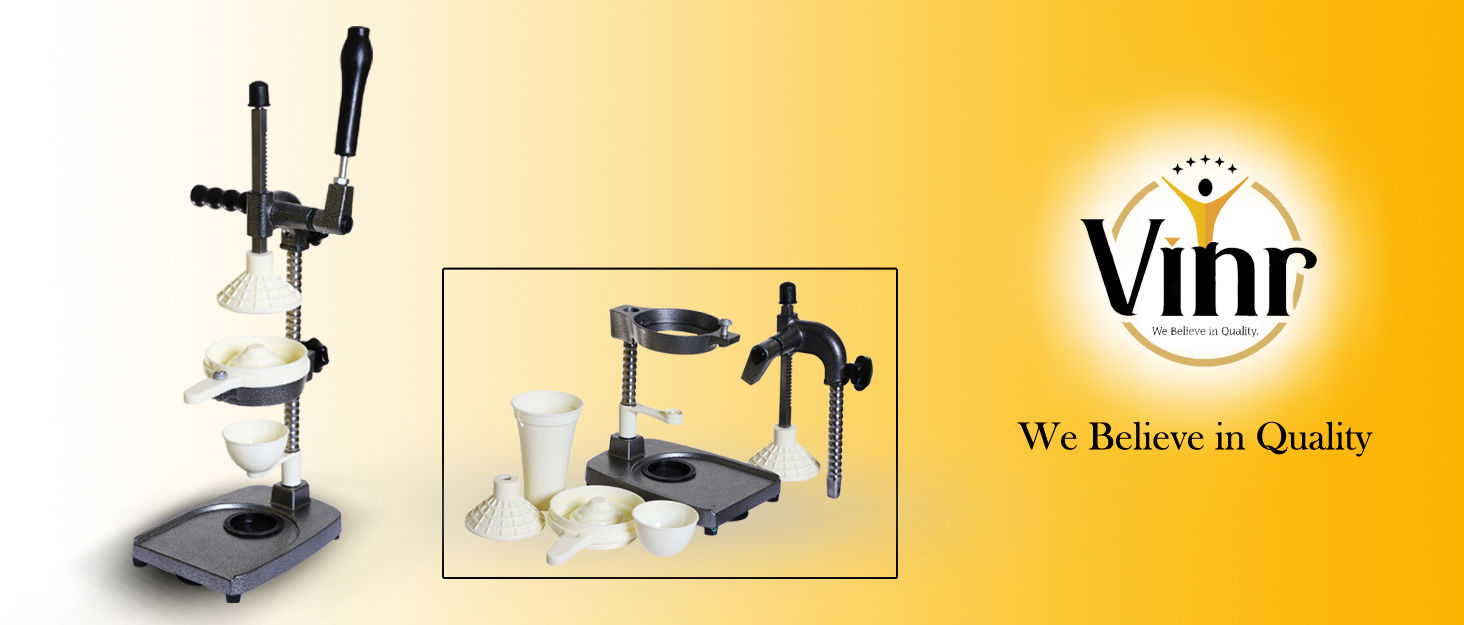 Portable hand press juicer 