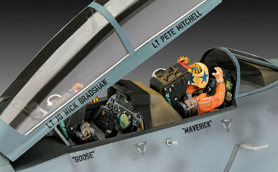 Amazon | ドイツレベル 1/48 アメリカ海軍 F-14A トムキャット