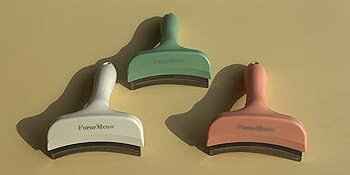 A+ Pet Deshedding Brush with 3 colors (300x175)