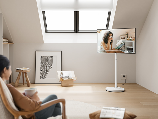 FITUEYES DESIGN テレビスタンド  24~48インチ対応 Amazon.co.jp: FITUEYES DESIGN テレビスタンド キャスター付き