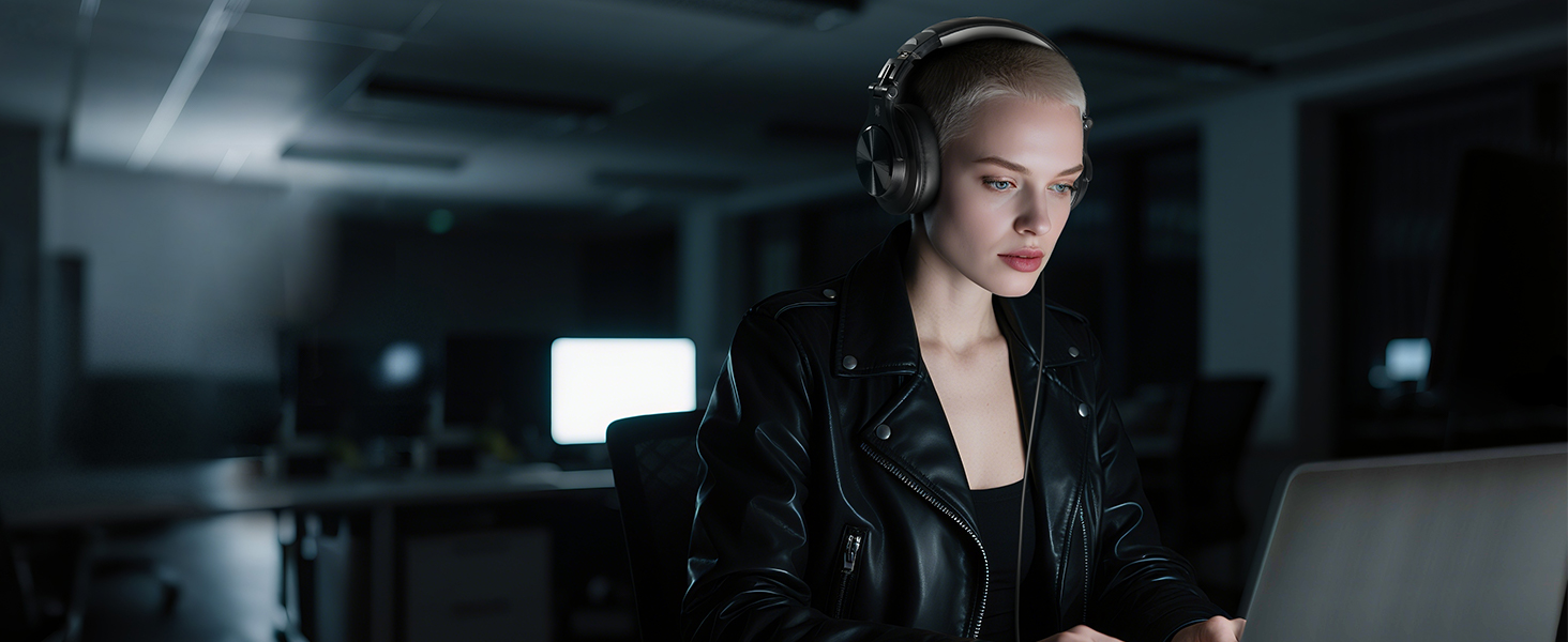 Wired Headphones