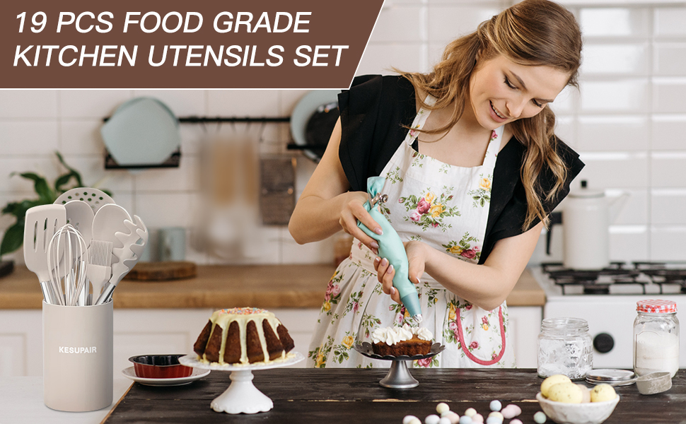 Kitchen utensils set