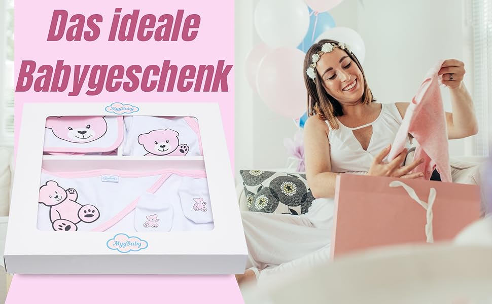 Der Text lautet: „Das ideale Babygeschenk“. Produktverpackung im Baby-Stil in Rosa und Weiß mit Cartoon-Bärenmotiven und Wolken.