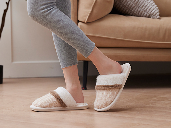 Slippers for women