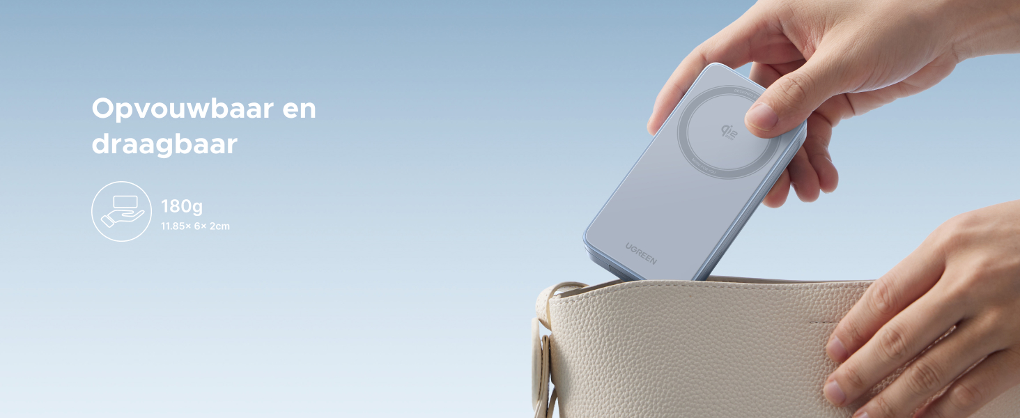 De tekst luidt 'TEDDY VELVET ESSZIMMERSTUHL' en 'Sessel mit Kunstfellbezug'. Moderne eetkamerstoel met pluche teddyfluwelen bekleding, afgebeeld in beige/crèmekleur tegen een minimale interieursetting.