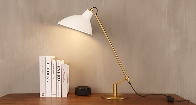 desk lamp