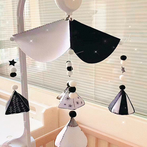 ドローイング『Baby Mobile』 ドローイング『Baby Mobile』 Amazon.com : Baby Mobile for
