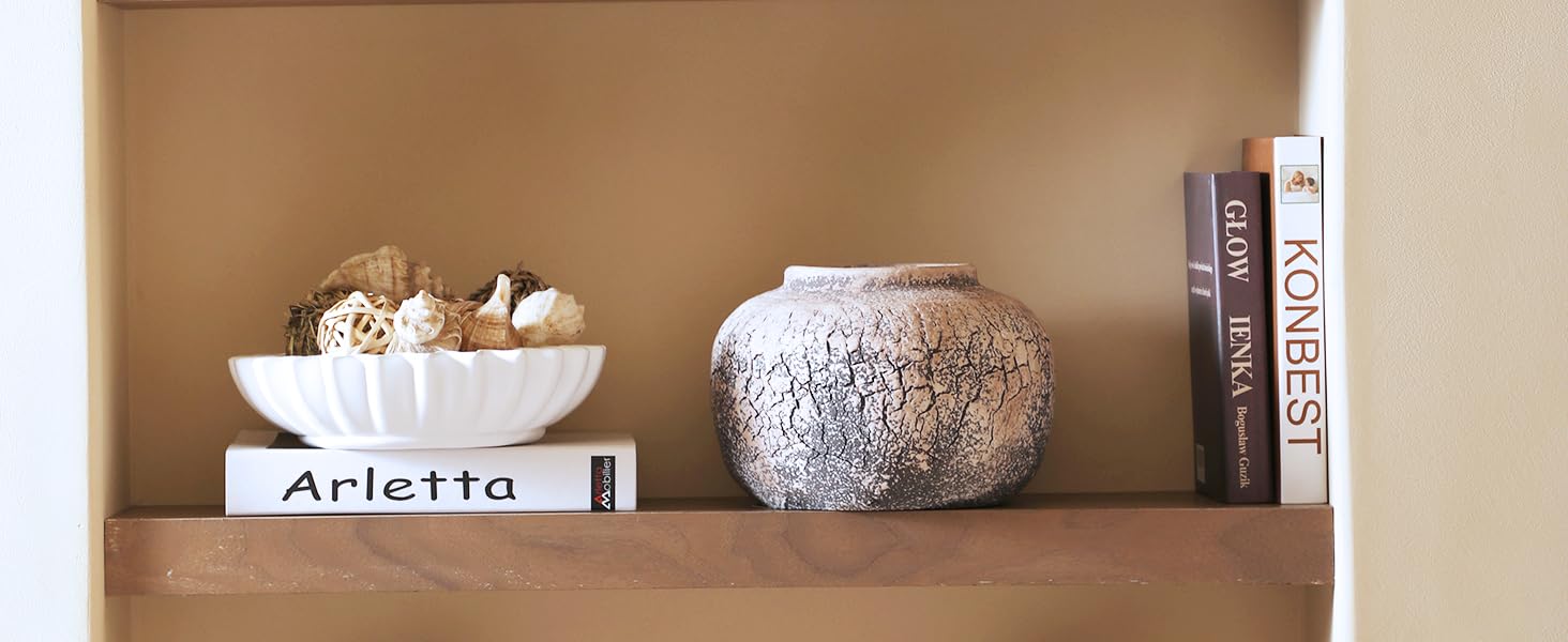 shelf vase decor