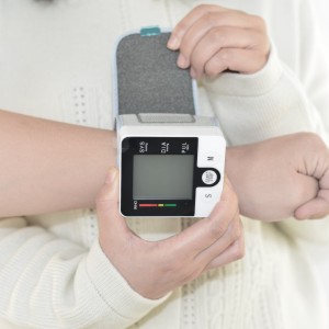  blood pressure wrist cuff 