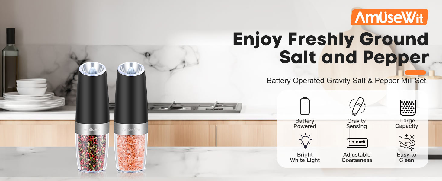 Salt and pepper grinder set