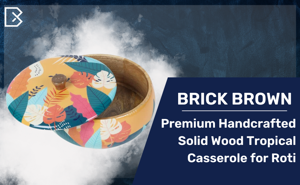 Caçarola de madeira colorida para roti. Forma redonda com tampa de padrão tropical. Produto rotulado como "Caçarola tropical de madeira maciça artesanal premium Brick Brown para Roti".