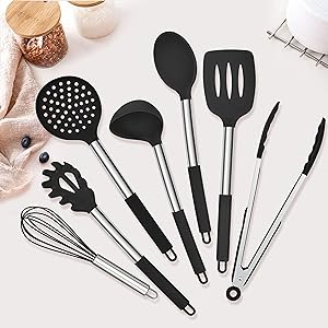 Kitchen utensils set