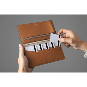 Amazon | 日本製 本革 L'QOT (エルクォート) 薄く美しい形を維持する長