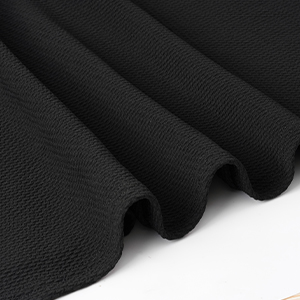 black skater skirt plus size