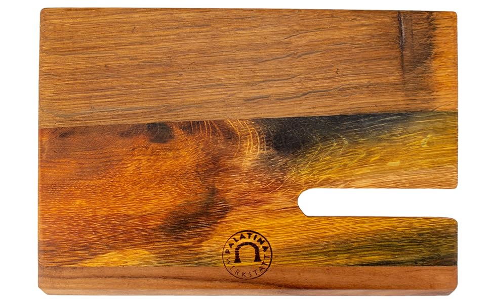 aus den Fassdauben von alten Weinfässern von Hand gefertigt