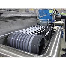 pulp spinneret with hydrous solution for fiber production