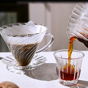 pour over coffee dripper