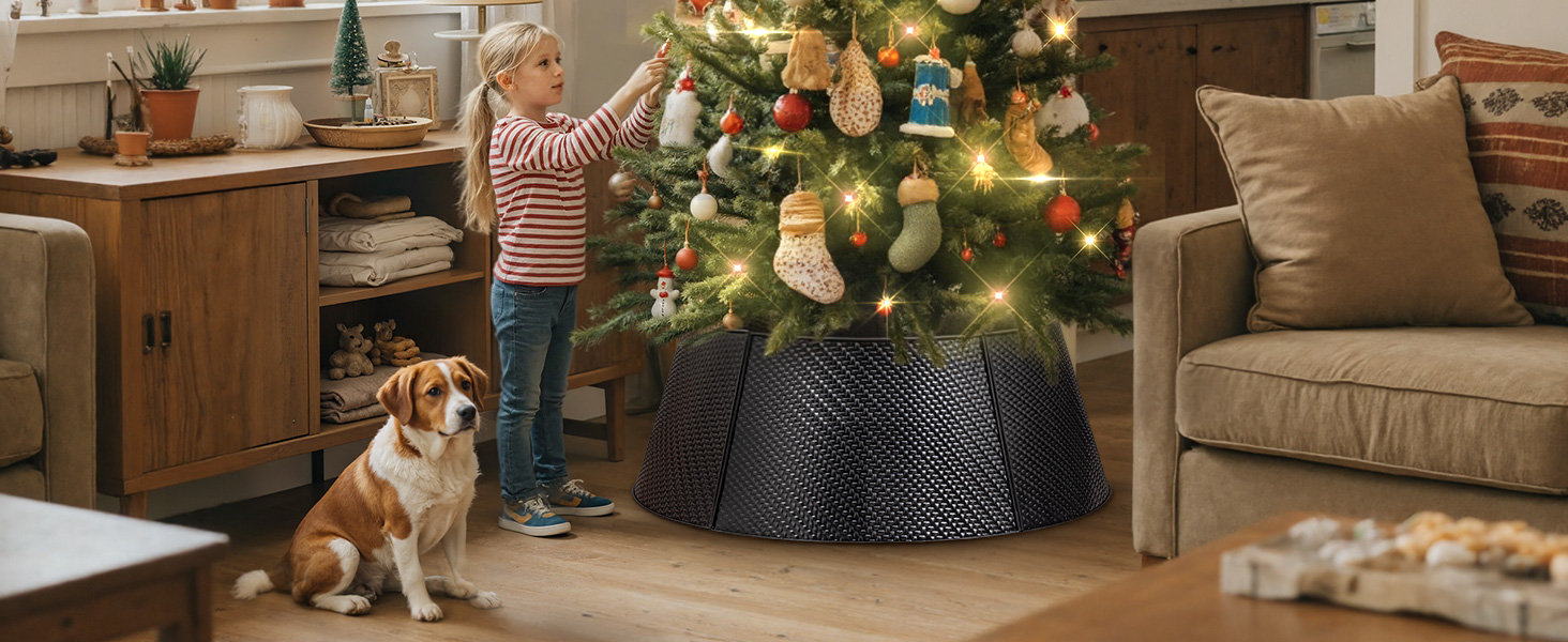 Black Christmas Tree Collar