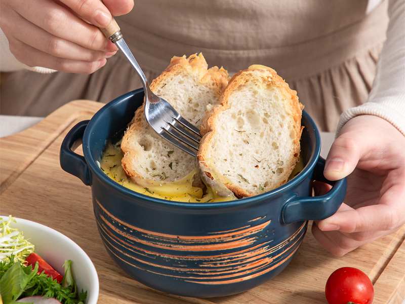 soup bowl with handle