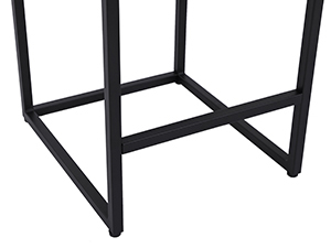 Sturdy build-in footrest