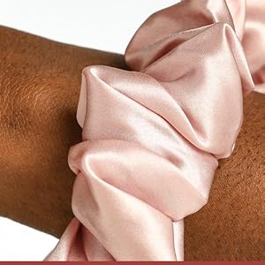 Made with premium super-soft silk that prevents hair damage