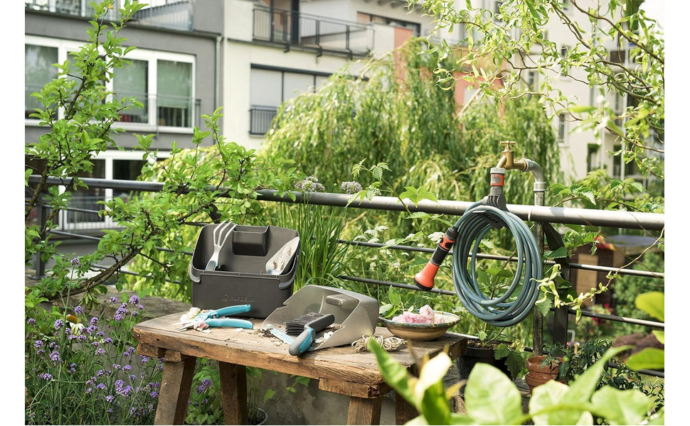 GARDENA(ガルデナ)スパイラルホース 10m長 ノズル付きセット Amazon | GARDENA(ガルデナ)スパイラルホース 10m長 ノズル付き