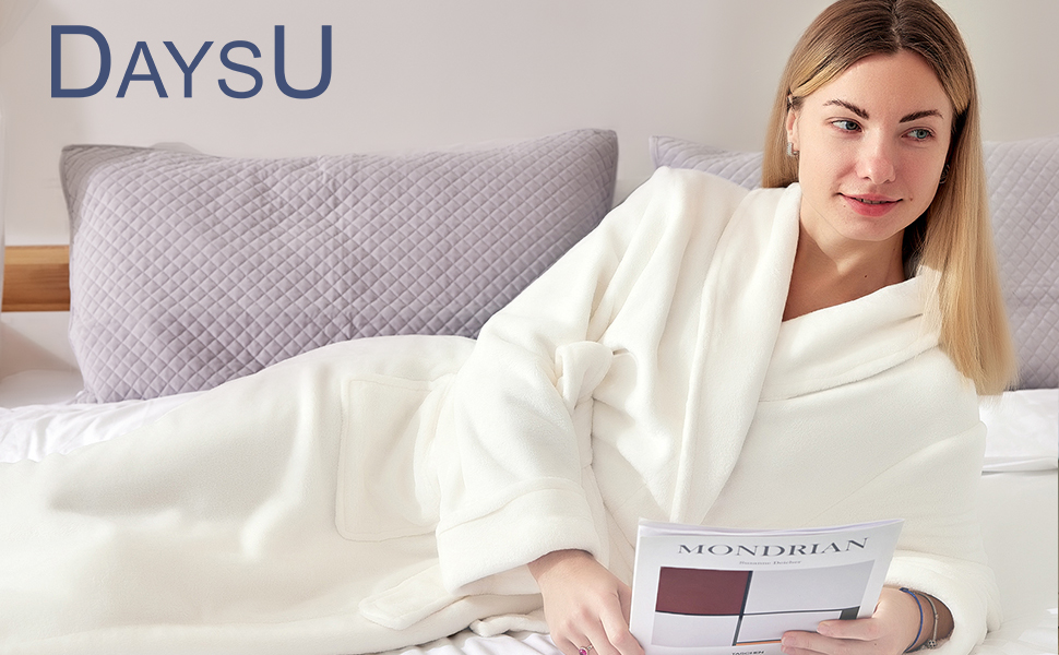 DaysU Males/Ladies Plush Flannel Fleece Bathrobes/Coats with Aspect Pockets, 1 Piece 8 1