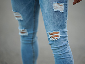 mens ripped jeans