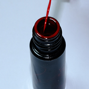 painting gel nail polish