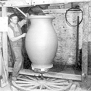 Small manufacture image 3