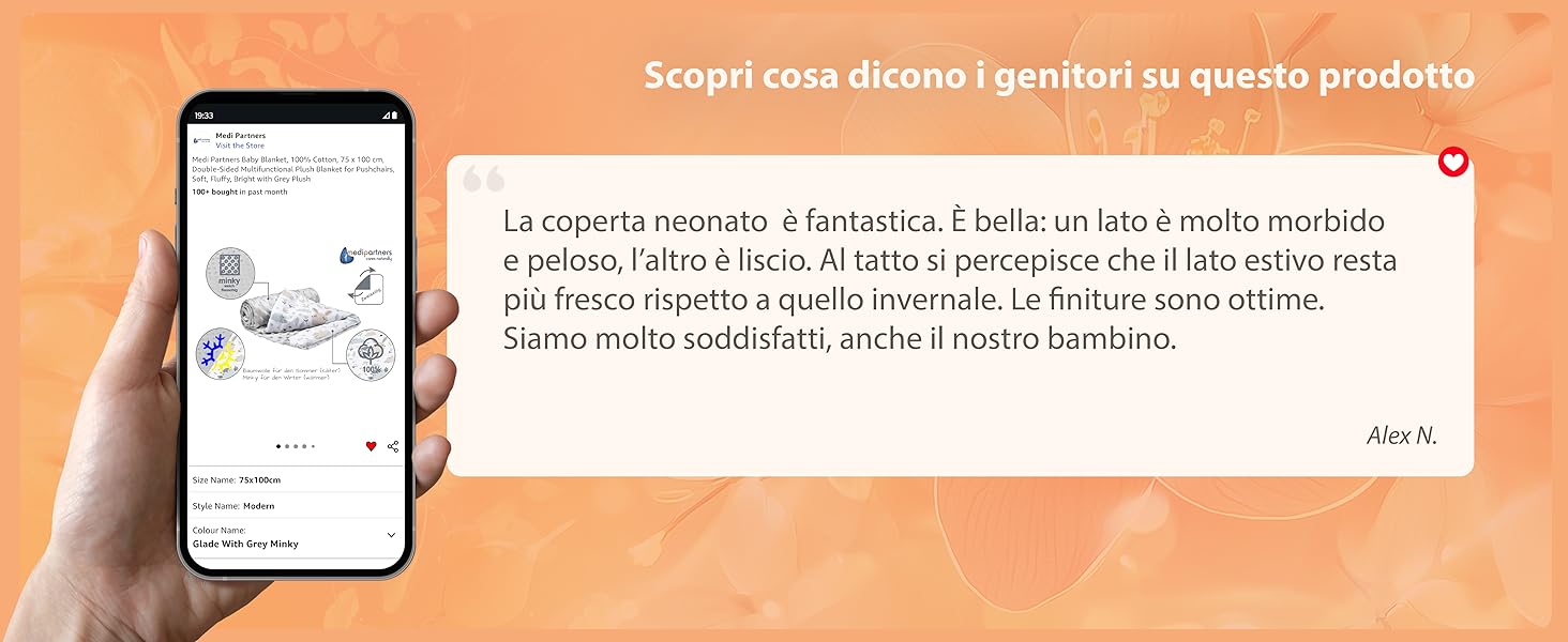 Semplice vetrina o cornice in legno bianco con pannelli in vetro, che mostra un design minimalista e una costruzione pulita.