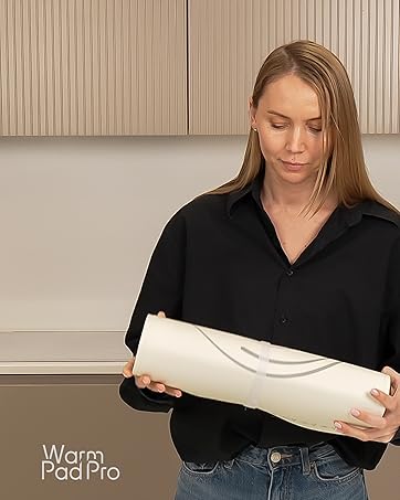 Breetee WarmPaf Pro. Roll-up design for warmig food mat Breetee