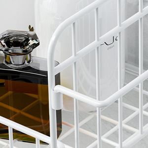 中空設計なので、底に水が溜まりません。