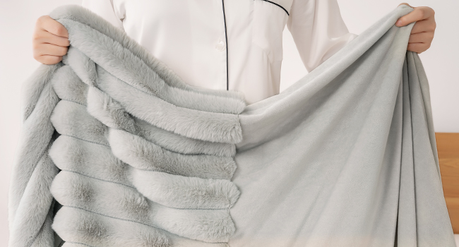 Amazon|AIFY ラビットファーふわとろ 毛布 2枚合わせ シングル Amazon|AIFY ラビットファーふわとろ 毛布 2枚合わせ シングル