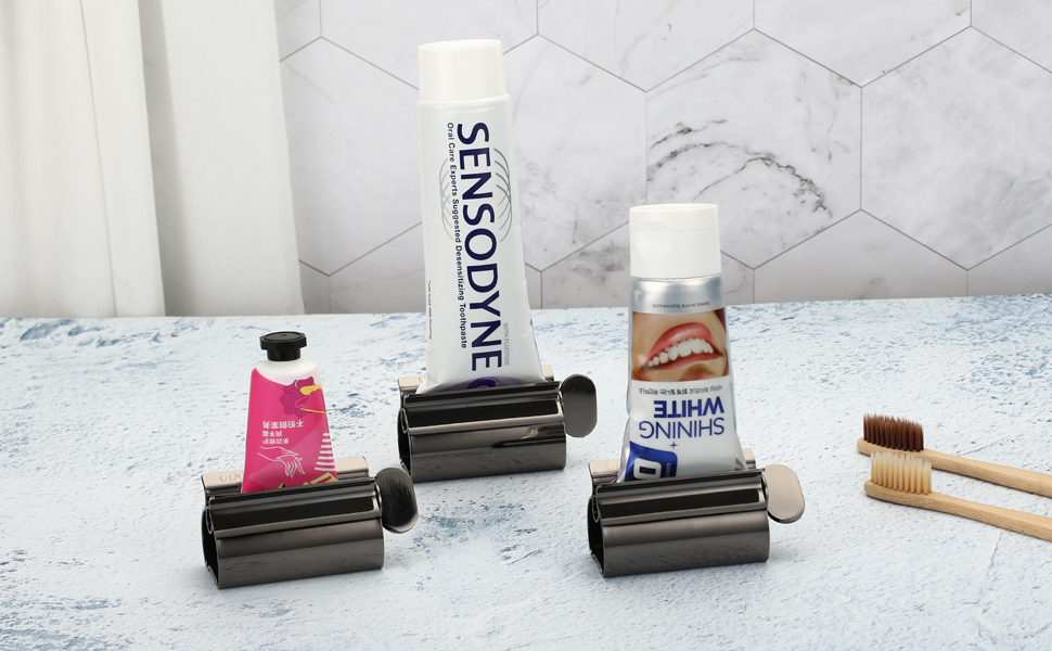 squeezer Black 3