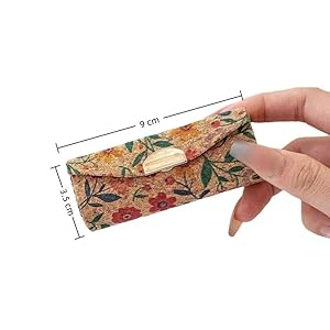 Fits Standard Lipsticks, Lip Balm, and Gloss”  “Spacious Inner Storage for Lip Cosmetics