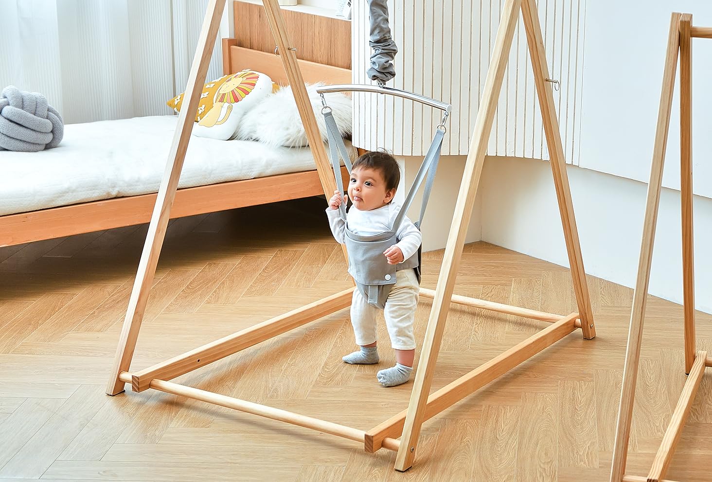 Avenlur Tulip Baby, Toddler Foldable Bouncer Set