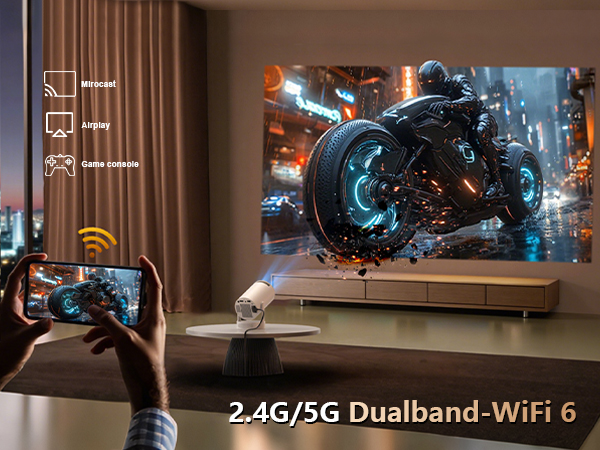 Intelligentes Projektor-Setup mit futuristischer Motorrad-Gaming-Szene an der Wand. Verfügt über WiFi 6-Dualband-Konnektivität (2,4G/5G), Spiegelung des Telefonbildschirms und Gamecontroller-Unterstützung,