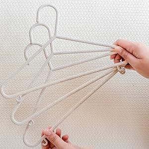 Cream Wheat Straw Hangers