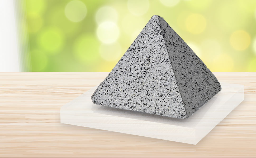 山の形状 自然石(台座付き) 北海道金山石 黒色水石 自然石 木製台座付き - メルカリ